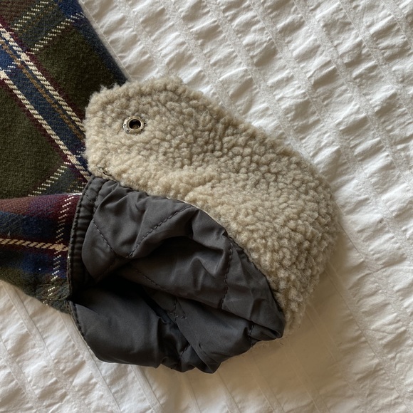 Roots Flannel Plaid Sherpa Jacket - Picture 7 of 9